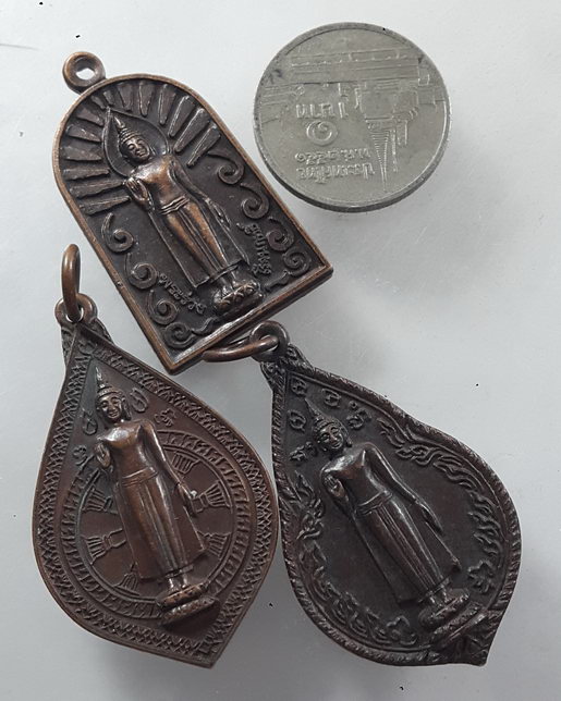 " เหรียญ พระร่วงโรจนฤทธิ์ วัดพระปฐมเจดีย์ จ.นครปฐม ทีเดียว 3 เหรียญ สวยๆครับ "