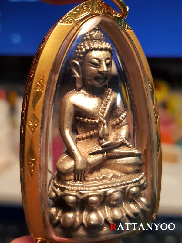 พระกริ่ง หลวงพ่อคูณ ทิ้งทวน เนื้อเงิน พร้อม บัตร