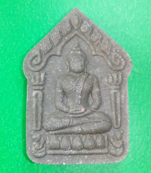 พระขุนแผนพรายมหาเศรษฐี ๘๙ พิมพ์ใหญ่ เนื้อผงพรายกุมาร ฝังพลอยเสก พร้อมกล่องเดิม