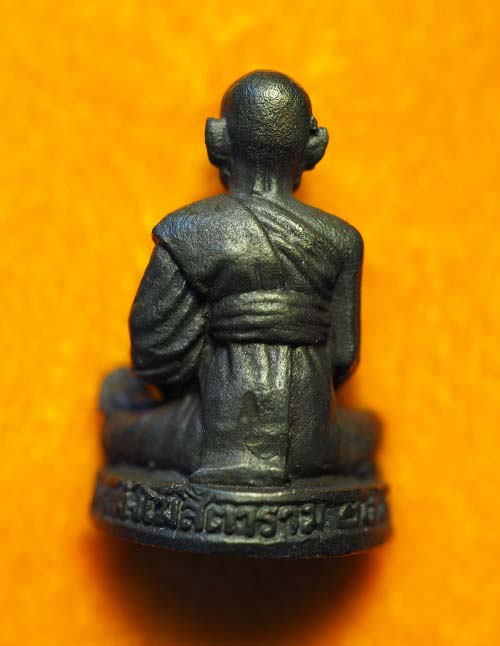 สมเด็จวัดระฆัง 122 ปี รูปหล่อลอยองค์ เนื้อนวโลหะ #1