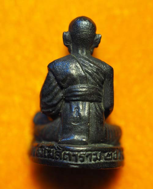 สมเด็จวัดระฆัง 122 ปี รูปหล่อลอยองค์ เนื้อนวโลหะ #3