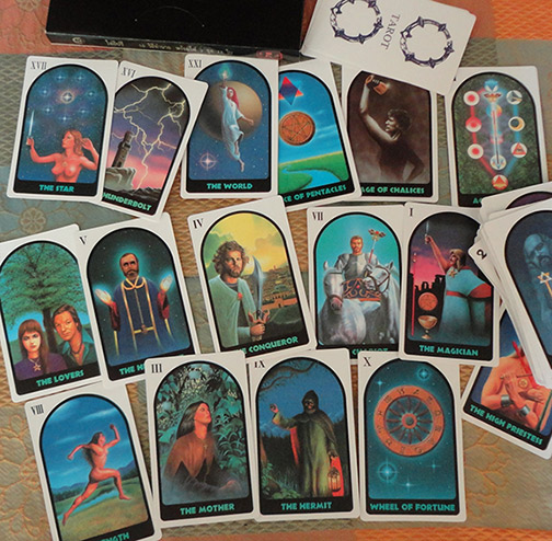 ไพ่ยิปซี TAROT ตีพิมพ์ครั้งแรก ในกล่องสวยงาม ฉบับโด่งดังและสวยสุดๆได้รับความนิยมมากในญี่ปุ่น