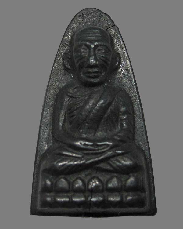 หลวงพ่อทวด ตัว ท. วัดใหม่อัมพร จ.นครราชสีมา เนื้อเมฆพัตร ปี ๒๕๐๕ (พระอาจารย์ทิม วัดช้างให้ ปลุกเสก)