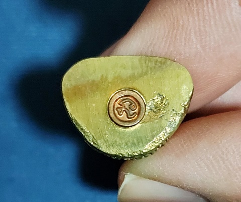 รูปหล่ออุดกริ่งหลวงพ่อเงิน วัดบางคลาน ออกวัดท้ายน้ำ พิจิตร รุ่น เงินเพิ่มพูลทวี พร้อมกล่องเดิมๆ จากว