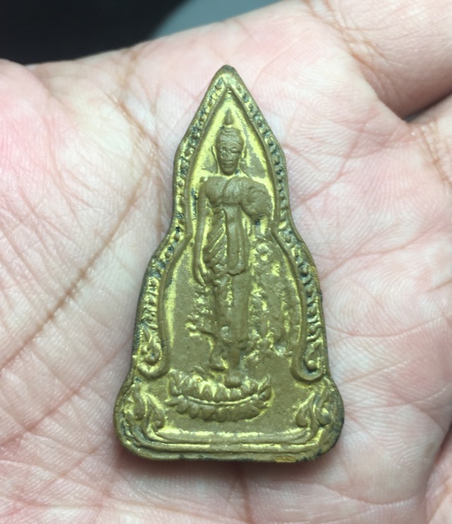 พระปางเปิดโลก หลวงพ่อผินะ 