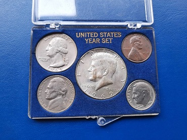 ชุดเหรียญ USA ยกชุด 5 เหรียญ ครบ 5 ชนิดราคา ในตลับเดิม