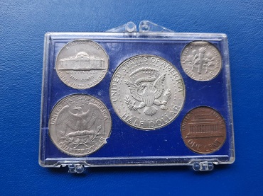 ชุดเหรียญ USA ยกชุด 5 เหรียญ ครบ 5 ชนิดราคา ในตลับเดิม