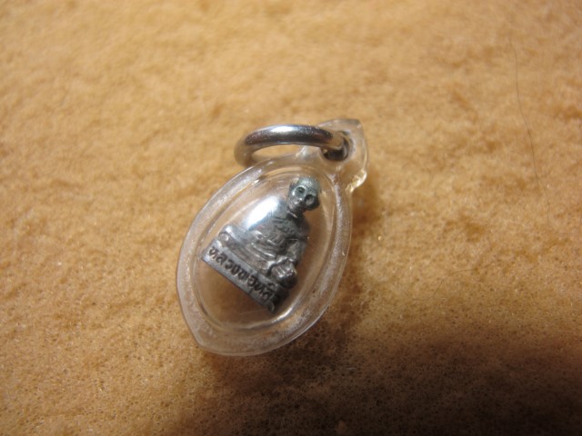  รูปหล่อหลวงปู่หลิว องค์เล็ก เงิน นวะ ที่ละลึกสร้างหอระฆัง สร้างน้อยจำนวนแน่นอน