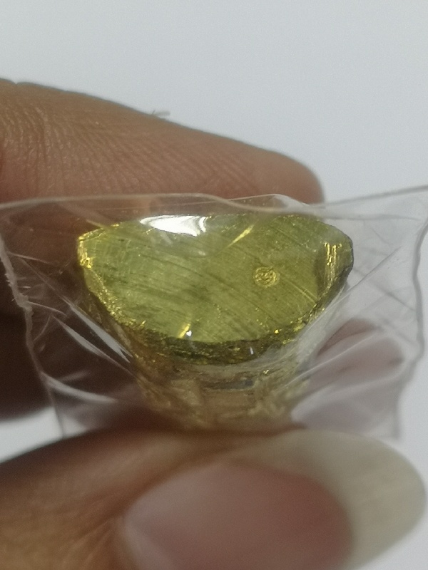 รูปปั้มเหมือนหลวงพ่อคูณ รุ่นคุณพระเทพประทานพร เนื้อทองฝาบาตร ปี 36