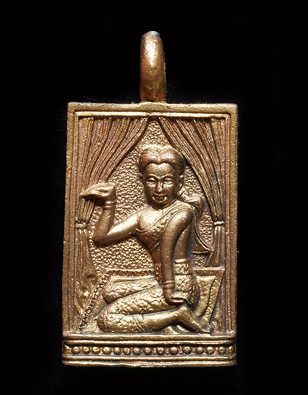 เหรียญหล่อนางกวักหลวงพ่ออิฐ วัดจุฬามณี สวยๆ เข้าพิธี พิธีพระ พิจิตร ญสส ปี2543 และอีกหลายพิธี หลวงปู