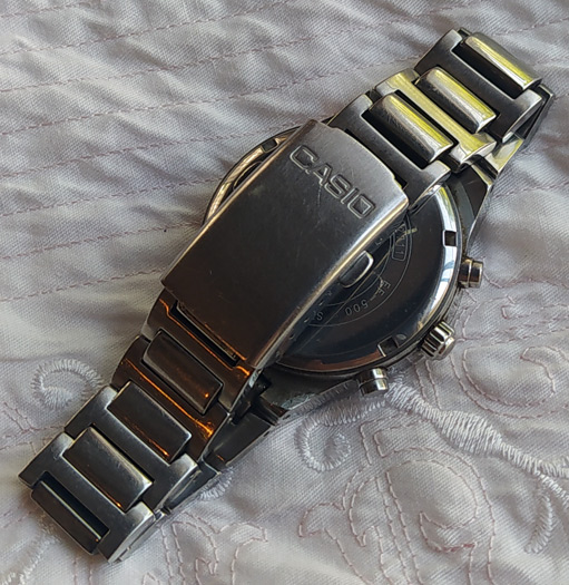 Casio Edifice ของแท้ โครโนกราฟ หน้าขาว วงฟ้า