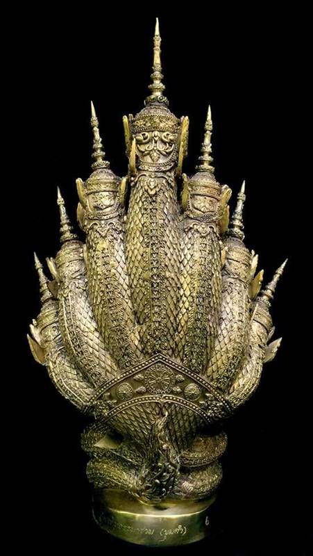 พระสิริพุทธจักรวรรดิ องค์พระเนื้อทองแดงขัดเงา นาคทองเหลืองขัด ตัก ๕ นิ้ว วัดป่าบ้านขุมคำ จ.หนองคาย