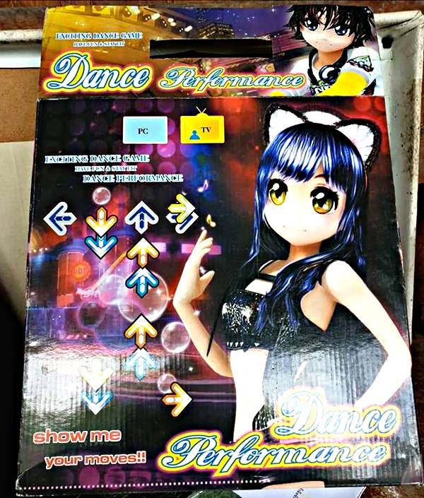 ชุดแผ่นรองเต้นส์เกมส์ฮิตที่ตามห้างมีแต่สามารถมีไว้เล่นได้ที่บ้าน