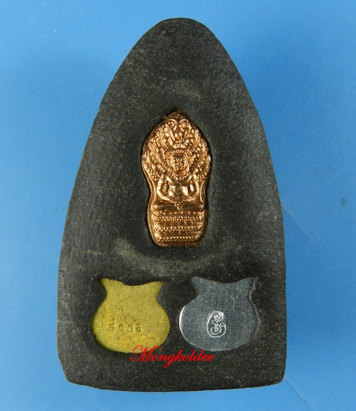 หลวงปู่ทวด รุ่นรวยรับทรัพย์ เนื้อว่านคลุกรัก หลังฝังปรกและถุงเงินทอง พ่อท่านซุ่น วัดบ้านลานควาย