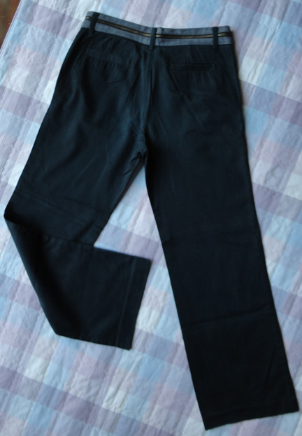 กางเกง CHAPS ของแท้ สีดำ เอว30 สวย หายากแล้ว สภาพดีมาก ดีไซน์ขอบเอวเป็นลูกเล่นด้วยซิบบนพื้นเทา