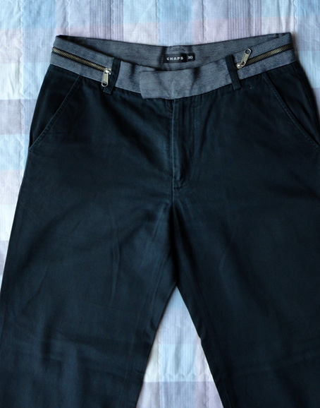 กางเกง CHAPS ของแท้ สีดำ เอว30 สวย หายากแล้ว สภาพดีมาก ดีไซน์ขอบเอวเป็นลูกเล่นด้วยซิบบนพื้นเทา