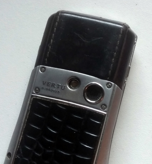 มือถือ VERTU สุดหรู สวยๆเลย หายากนะ ตัวนี้ made in UK