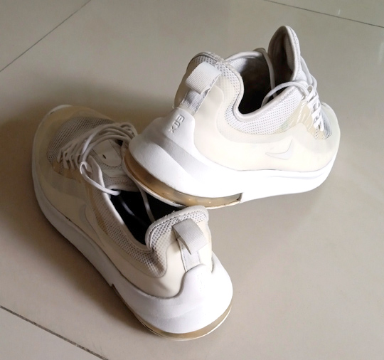 รองเท้า NIKE AIR MAX ของแท้ หนึ่งในตระกูลแอร์แมกซ์ที่ได้รับการยอมรับว่าดีไซน์สวยมากๆ