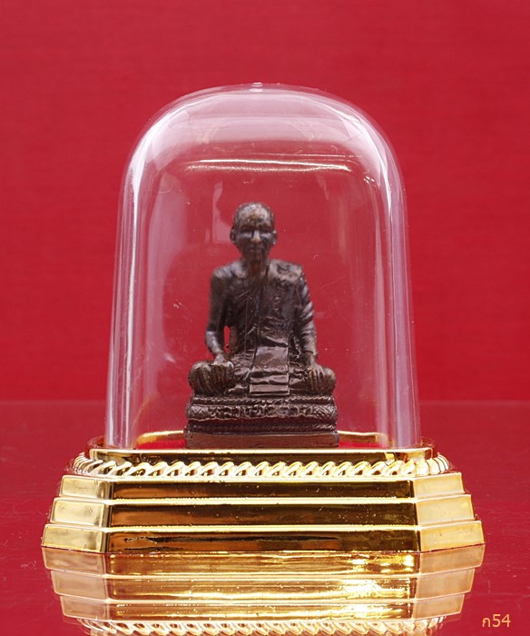 พระบูชาหลวงพ่อต่วน วัดละหาร  แบบตั้งหน้ารถ