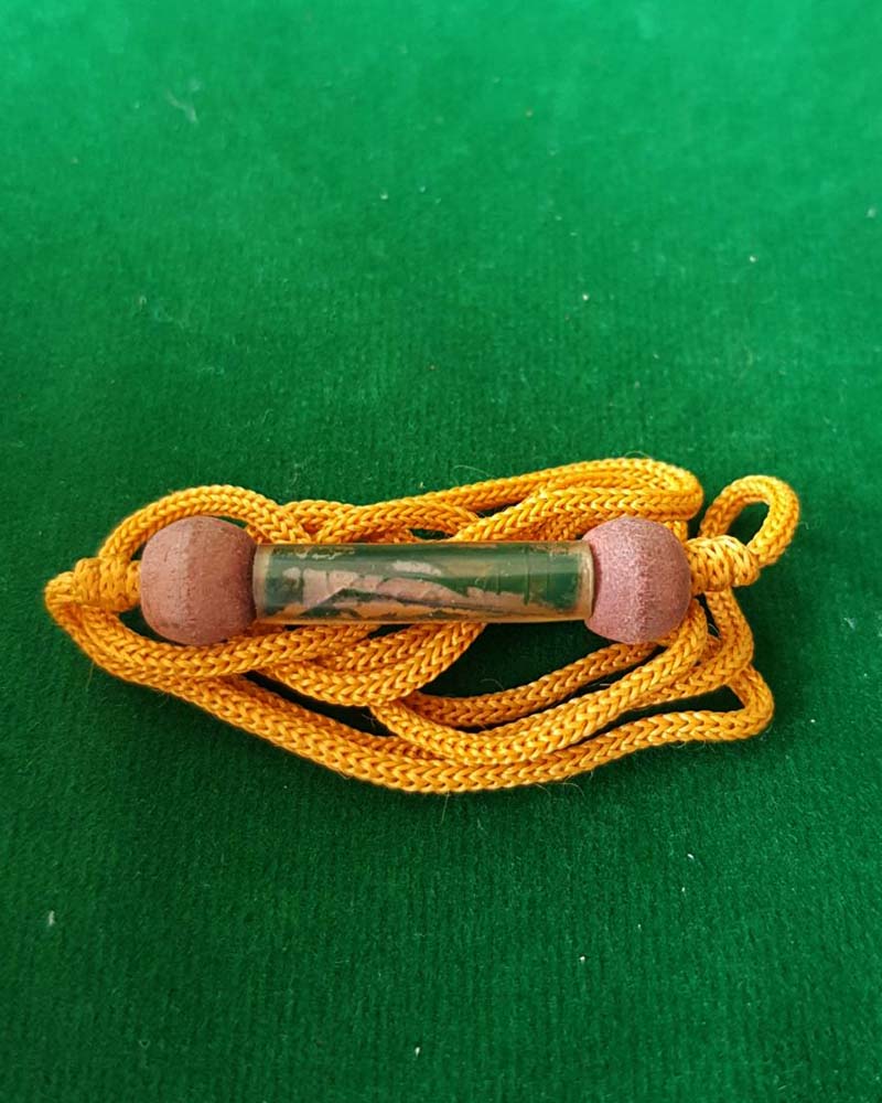 !!สุดคุ้ม!!ตะกรุดกันปอบ ปี 44 หลวงปู่เกลี้ยง เตชธมฺโม วัดบ้านโนนแกด จ.ศรีสะเกษ 1 ดอก**เคาะเดียว**1