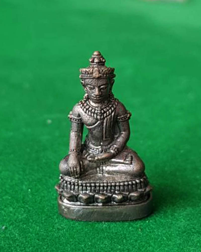 พระกริ่งชัยวัฒน์ จอมสุรินทร์มหาเศฐษฐี(โค้ดเลเซอร์ใต้ฐาน) หลวงปู่หงษ์ จ.สุรินทร์**เคาะเดียว**1**