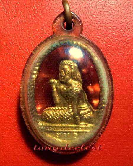 	นางกวักหลวงปู่ทิม วัดละหารไร่ จ.ระยอง ออกงานผูกพัทธสีมาฝังลูกนิมิต ปี 2517 ค่ะ