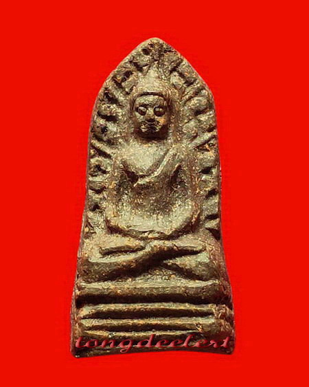 พระรอดวัดมหาวันปลุกเสกอินเดีย ปี 2518 มวลสารดี พีธีเยี่ยม สวยมากค่ะ