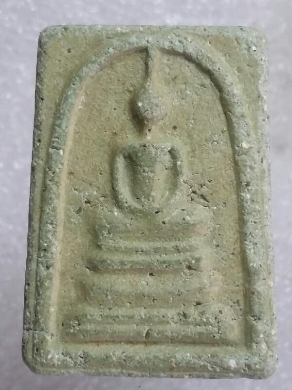 พระสมเด็จเนื้อเขียวๆ ไม่ทราบที่ เคาะเดียวครับ