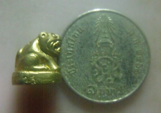 **วัดใจ**เสือจิ๋วเมตตา รุ่นมีอำนาจวาสนา หลวงพ่อเพี้ยน วัดเกริ่นกฐิน ปี ๒๕๕๔**ตอกโค้ด ว.ฐ สวยๆ