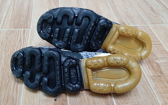 รองเท้า NIKE VAPROMAX ของแท้