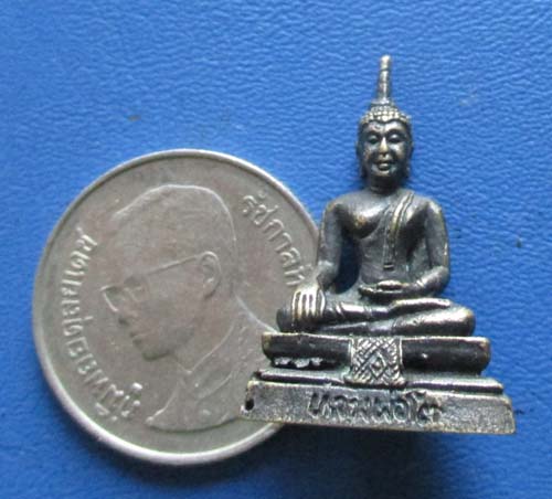 รูปหล่อหลวงพ่อโต วัดจอมคีรีนาคพรต  จ.นครสวรรค์