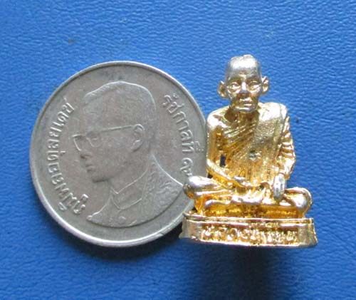 หลวงพ่อเขียน สำนักถ้ำขุนเณร  พิจิตร  รุ่นสร้างศาลา  ออก จ นครสวรรค์  กะไหล่ทอง   