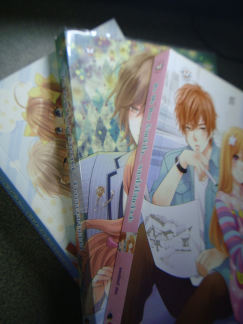 ขายถูกๆ หนังสือการ์ตูนยอดฮิดสี่สีรวม 3 เล่ม