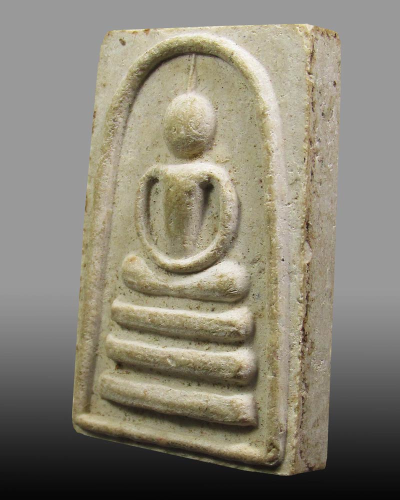 พระสมเด็จไกเซอร์ หลวงพ่อแพ วัดพิกุลทอง จ.สิงห์บุรี หลังรูปเหมือน ปี2514