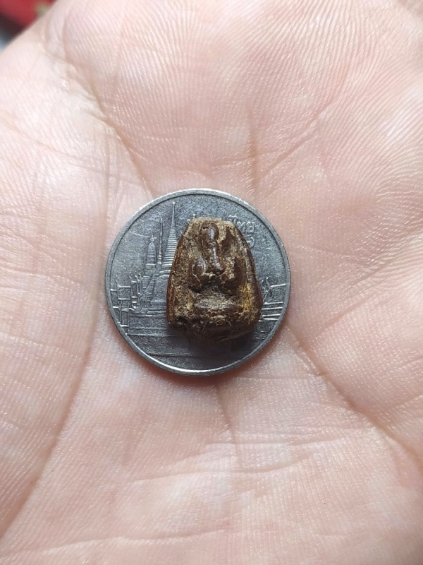 พระปิดตา หลวงปู่ยิ้ม วัดหนองบัว พิมพ์ต้อ (พิมพ์แข้งหมอน) No.11 