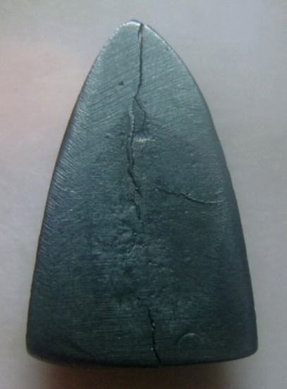 **วัดใจ**หลวงปู่ทวดหลังเตารีด พิมพ์ใหญ่ เนื้อเมฆพัตร เก่า ไม่ทราบที่**เชิญชมครับ 