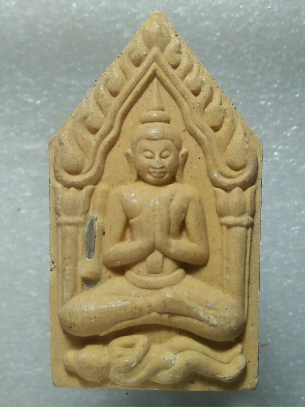 พระขุนแผนตะกรุด 1 ดอก  วัดหอมศิล สมุทรปราการ ปี ๕๓ 