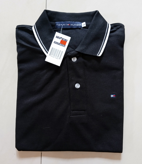ของใหม่ เสื้อ TOMMY HILFIGER เบอร์ L สีดำ ป้ายห้อย