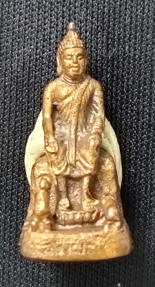 รูปหล่อลอยองค์(ขนาดแขวนบูชาติดตัว) หลวงพ่อโต วัดป่าเลไลย์ สุพรรณบุรี