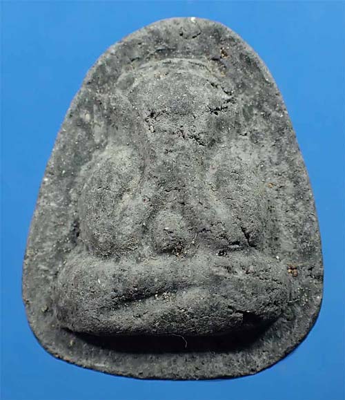 ขายขาดทุน!!!พระปิดตาหลวงปู่เฮี้ยง วัดป่าฯ พ.ศ.๒๕๐๘ พิมพ์ปีกกว้างหลังแบบ+บัตรรับรองพระแท้*188