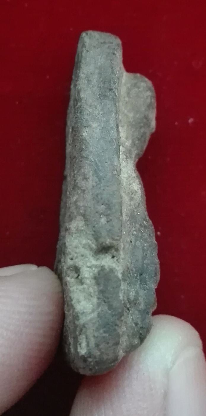 หลวงปู่ทวด เนื้อว่าน เก่า ๆ 