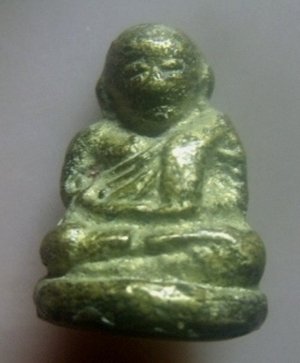 **วัดใจ**รูปหล่อหลวงพ่อเงิน วัดบางคลาน เนื้อทองผสม เก่า ใต้ฐานมีโค้ด**สวยๆ เชิญชมครับ 