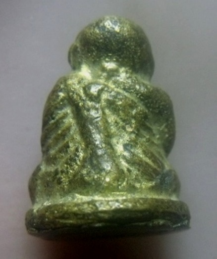 **วัดใจ**รูปหล่อหลวงพ่อเงิน วัดบางคลาน เนื้อทองผสม เก่า ใต้ฐานมีโค้ด**สวยๆ เชิญชมครับ 