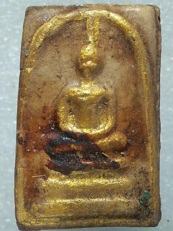 พระสมเด็จเนื้อผงน้ำมัน หลังยันต์ ไม่ทราบที่