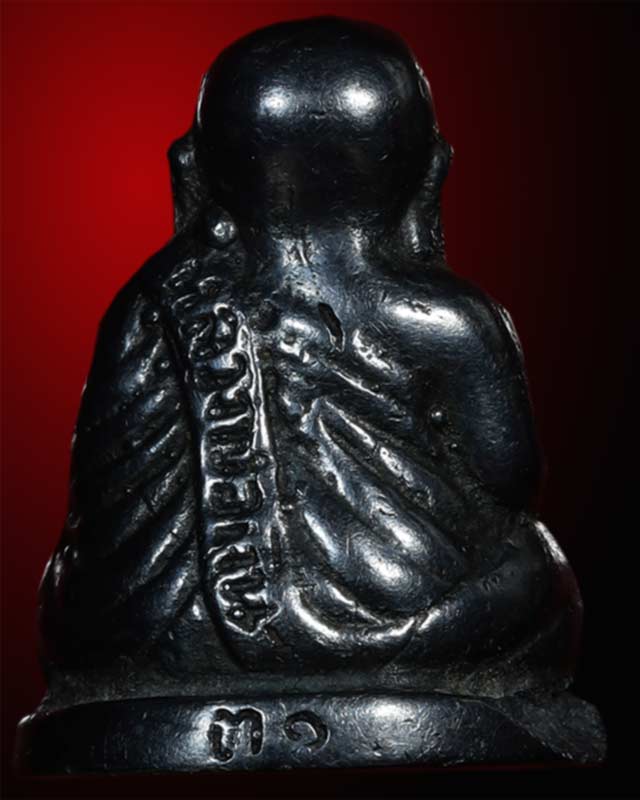 หล่อโบราณหลวงพ่อเงิน วัดบางคลาน  รุ่นฉลองสะพาน เนื้อเเมฆพัด ปลุกเสกใหญ่ ๓ วาระ  วัดบางคลาน 