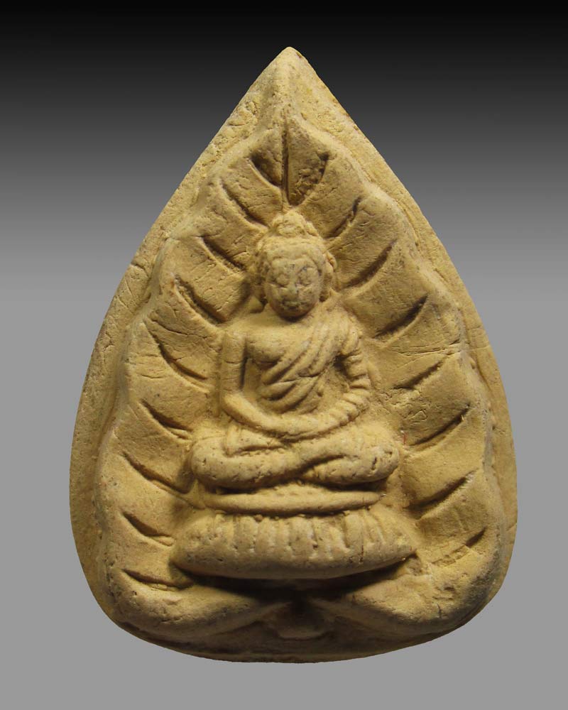 พระผงโพธิ์พุทธคยา ลป.แหวนปลุกเสกเดี่ยว ปี 2519