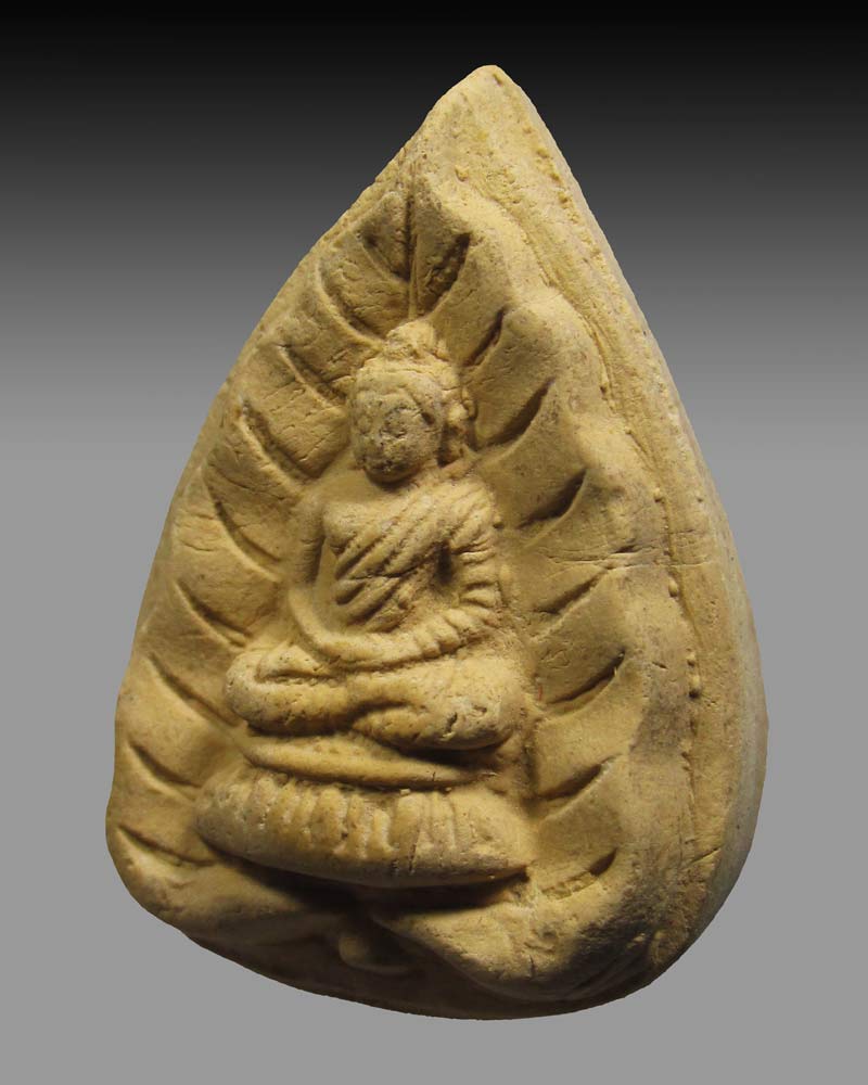 พระผงโพธิ์พุทธคยา ลป.แหวนปลุกเสกเดี่ยว ปี 2519