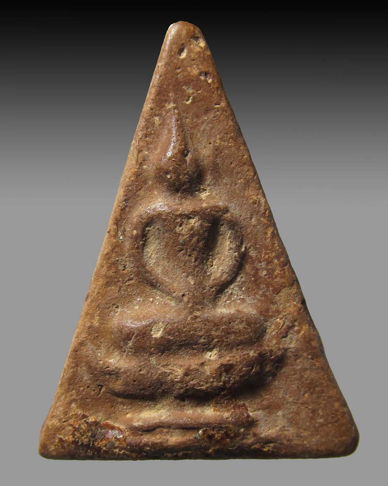 พระนางพญานั่งพาน หลวงพ่อแง วัดบางไผ่เตี้ย ปี 2482 จ.สมุทรสาคร