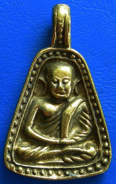 เหรียญจอบใหญ่หลวงพ่อเงิน วัดบางคลาน รุ่นพิเศษ....... (A-002)