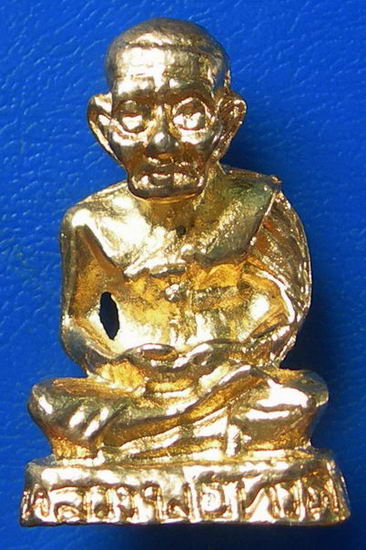 รูปหล่อหลวงพ่อทวด วัดช้างไห้ กะไหล่ทองสวยครับ...